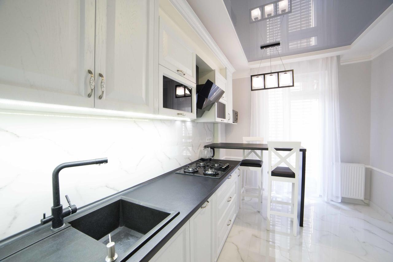 Leogrand Apartments On Kulisha 36 Lviv Ngoại thất bức ảnh